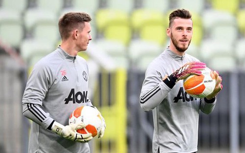 Solskjaer đã cân nhắc cho Henderson bắt luân lưu ở Chung kết C2