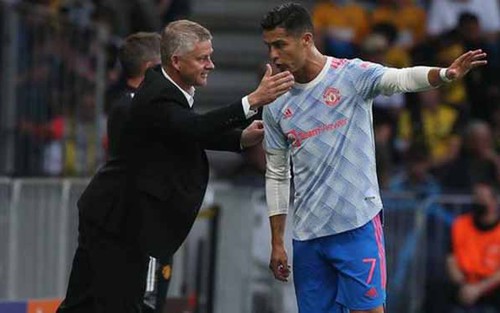 Cựu danh thủ Anh: 'Ronaldo mang tới nhiều vấn đề cho Solskjaer'