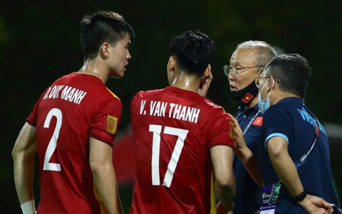 Bóng đá hôm nay 19/12: Báo Hàn nghi Việt Nam hết động lực, Newcastle mượn Martial