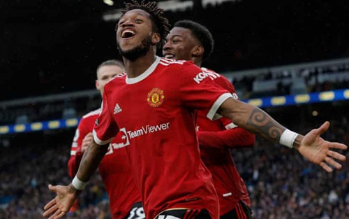 ĐIỂM NHẤN Leeds 2-4 MU: Sancho chơi tuyệt hay. MU thể hiện bản lĩnh của 'ông lớn'