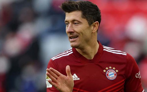 Tin MU 5/3: MU muốn mua Lewandowski, Erik ten Hag có thể giúp Van de Beek thăng tiến