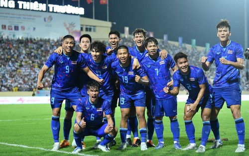 U23 Thái Lan 5-0 U23 Singapore: Sao trẻ thi nhau tỏa sáng, người Thái thị uy sức mạnh