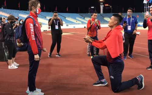 VĐV Việt Nam cầu hôn bạn gái ngay sau khi đoạt HCV SEA Games