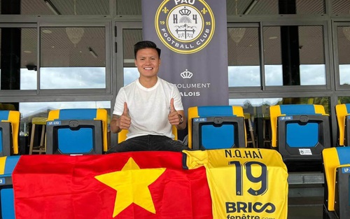 Xác định thời điểm Quang Hải đá trận ra mắt Pau FC