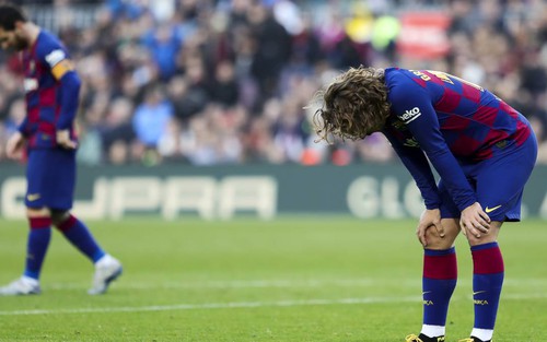 Dugarry khuyên Griezmann: 'Hãy đấm thẳng vào mặt Messi đi!'