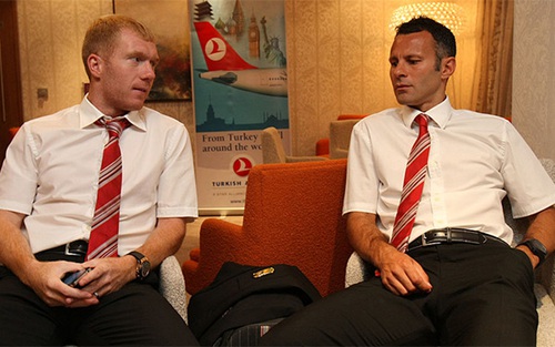 Làm thế nào để gặp Ryan Giggs và Paul Scholes khi họ đến Việt Nam?