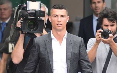 'Ronaldo thiếu nhân cách, hèn nhát, tham lam. Tư cách gì quay ngược chỉ trích Real Madrid?'
