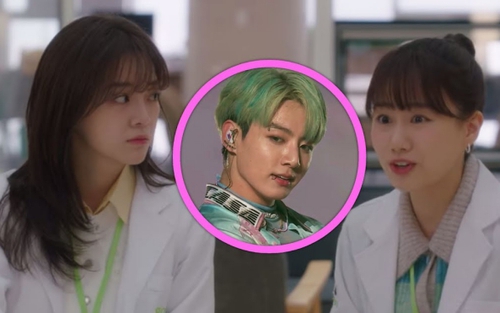 Đạo diễn 'Hẹn hò chốn công sở' giữ lời hứa với Jungkook BTS