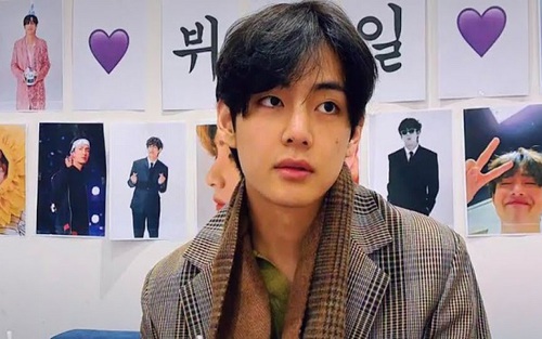 V BTS hát tặng ARMY, 'nhá hàng' ca khúc solo mới trên livestream