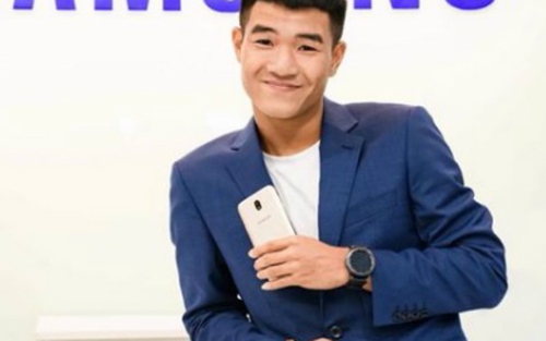 Hà Đức Chinh đóng quảng cáo, đồng đội U23 Việt Nam tiết lộ thu nhập 'đống tiền'