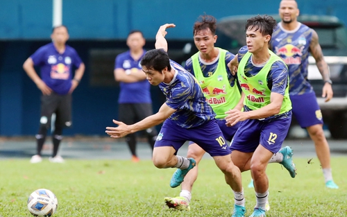 Bóng đá Việt Nam hôm nay: Sydney FC coi Công Phượng là tiền đạo nguy hiểm