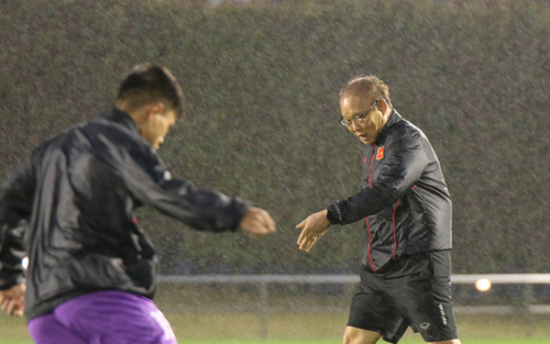 Bóng đá Việt Nam hôm nay: Tuyển Việt Nam gặp áp lực lớn. U23 Việt Nam đối đầu U23 Uzbekistan