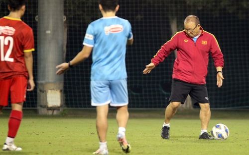 Bóng đá Việt Nam hôm nay: U23 Việt Nam giao hữu U23 Kyrgyzstan (21h00, 17/10)