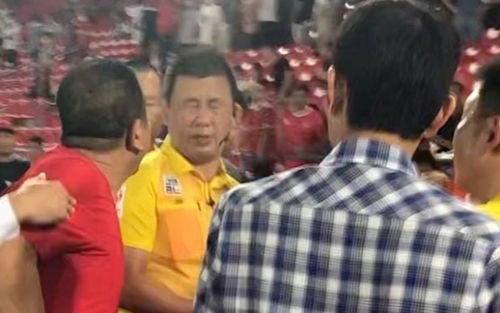 Bóng đá Việt Nam hôm nay: CĐV Hải Phòng xin lỗi trọng tài FIFA