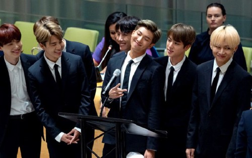 Dựa vào độ tuổi, BTS sẽ được phép thực hiện nghĩa vụ trong ngành nào khi nhập ngũ?