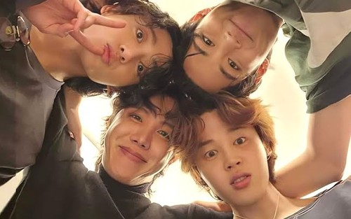 BTS phát ‘livestream’, bỗng dưng nói vấp thành những từ khiếm nhã