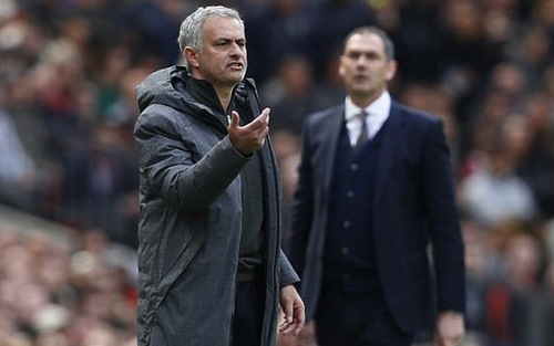 Man United thi đấu lắm, chấn thương nhiều? Mourinho kêu ca vớ vẩn!