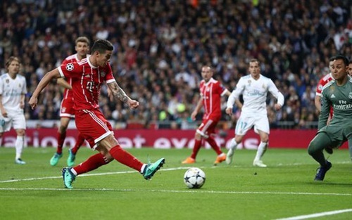 Fan Bayern Munich chỉ trích thậm tệ James dù phá lưới Real Madrid