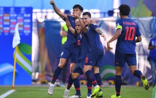 UAE 1-1 Thái Lan, Ấn Độ 0-1 Bahrain (KT): UAE, Thái Lan và Bahrain đi tiếp, Ấn Độ bị loại