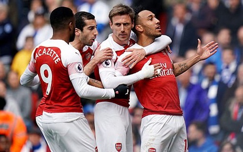 Arsenal 1-1 Brighton: Mất điểm khó tin, Arsenal sắp hết hi vọng vào top 4 (FT)