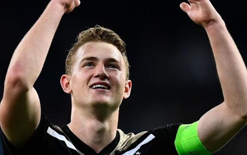 De Ligt đạt thỏa thuận gia nhập Juventus, sắp trở thành đồng đội của Ronaldo