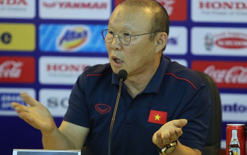 Việt Nam vào chung kết King’s Cup: Chiến thắng của ông Park