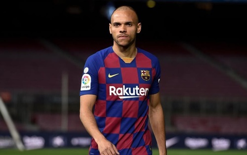 Barcelona: Braithwaite nói gì về chuyện xin mang áo số 10 của Messi?