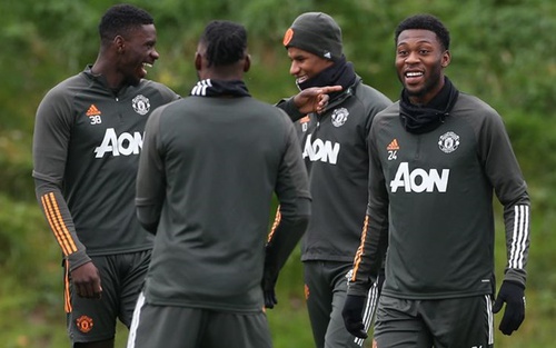 MU đau đầu vì trung vệ: Vì sao Solskjaer bỏ qua giải pháp quý giá này?