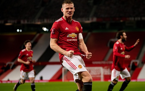 MU vào vòng 4 cúp FA, Solskjaer gọi McTominay là 'quái vật'