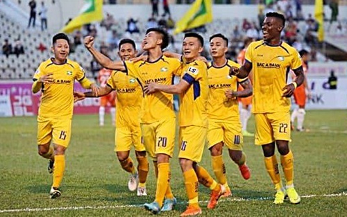 VTC3 trực tiếp bóng đá Việt Nam hôm nay: SLNA vs Bình Định (17h00, 16/1)
