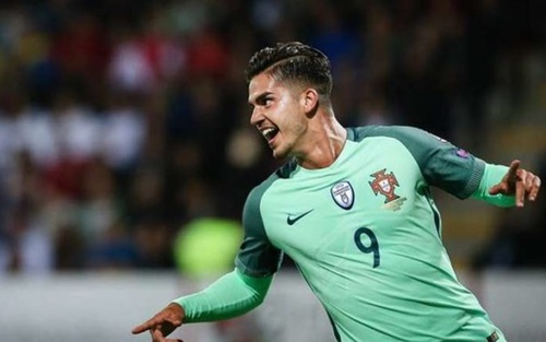 Tin bóng đá MU 18/4: Mua tiền đạo đồng hương Ronaldo, theo đuổi trung vệ Leicester