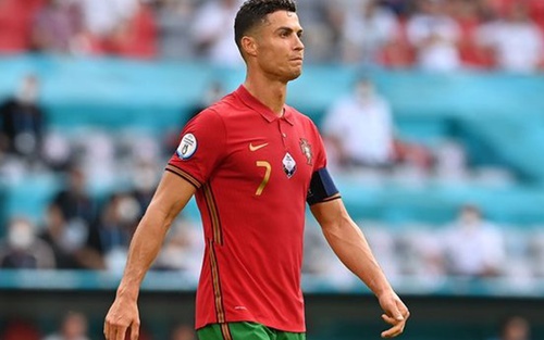 Cựu danh thủ Đức: 'Ronaldo là thằng ngốc vì dám trêu ngươi người Đức'