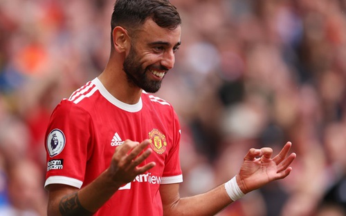 Bruno Fernandes lập hat-trick vào lưới Leeds: Linh hồn của MU