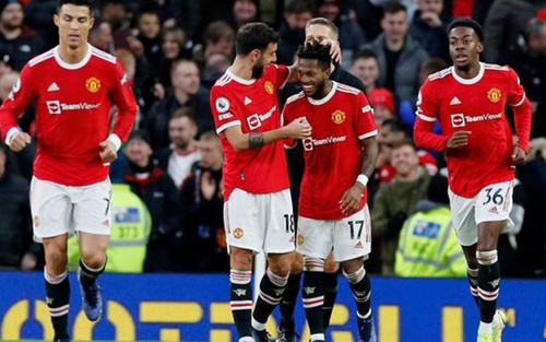 Rangnick: 'Tôi cứ nghĩ Fred chỉ biết sút chân trái'