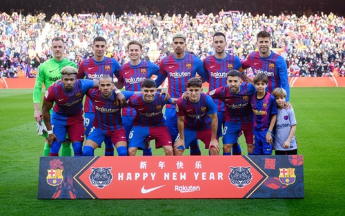 Barca mới mẻ của Xavi: Tấn công khủng khiếp như thời Johan Cruyff
