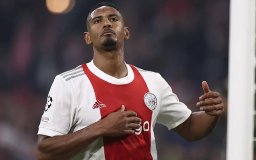 Bóng đá hôm nay 27/4: MU ra giá 55 triệu mua Milinkovic-Savic, gây bất ngờ với Haller