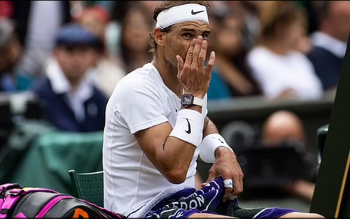 Nadal chấn thương bụng, có thể lỡ trận bán kết với Kyrgios