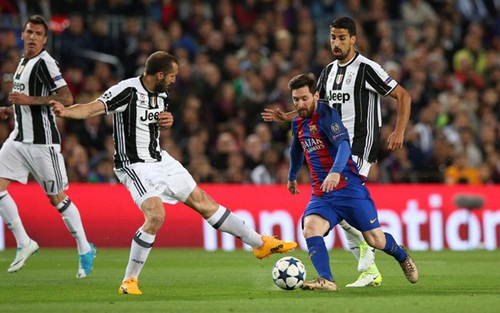 Max Allegri: 'Juventus có thể chơi cả ngày với Barca mà không thua'