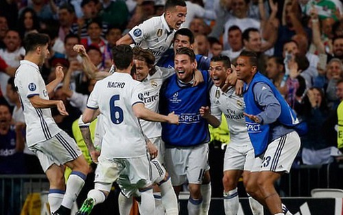 Ronaldo lại ra dấu hiệu 'im lặng' đối với chính fan Real Madrid