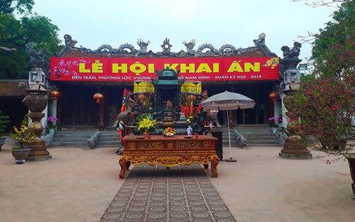 Tối nay, khai ấn đền Trần: nhìn lại cuộc tranh cãi nhiều năm về 'ấn thiêng'