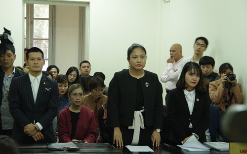 Đạo diễn Việt Tú và luật sư của Tuần Châu Hà Nội nói gì sau phiên sơ thẩm?