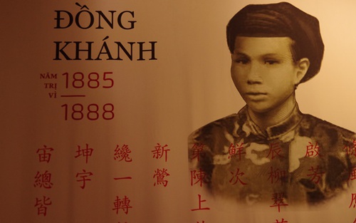 Cùng chiêm ngưỡng bút tích của các hoàng đế triều Nguyễn trong lịch sử