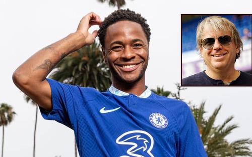 Sterling chính thức ra mắt Chelsea