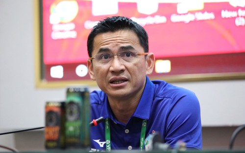 HLV Kiatisuk: ‘HAGL sẽ hướng tới mục tiêu top 3 V League 2022'