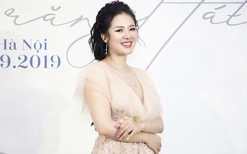 Sao Mai Phạm Thuỳ Dung: 'Ở ẩn' sáu năm để tái xuất bằng một 'cú nổ'