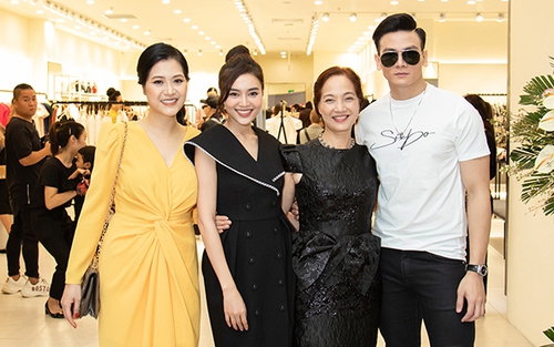 Diễn viên Ninh Dương Lan Ngọc 'hội ngộ' mẹ chồng NSND Lê Khanh