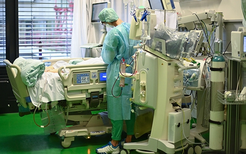 Dịch COVID-19: Phát hiện biến thể mới của SARS-CoV-2 ở 8 nước châu Âu