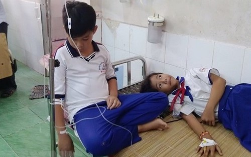 Cà Mau: Những học sinh ngộ độc vì súc miệng bằng dung dịch Fluor đã hoàn toàn bình phục
