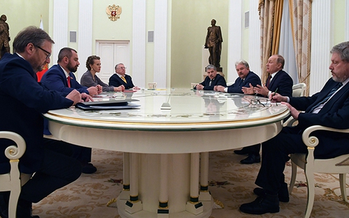 Tổng thống Nga Vladimir Putin: Moskva không muốn chạy đua vũ trang, sẽ giảm chi phí quốc phòng
