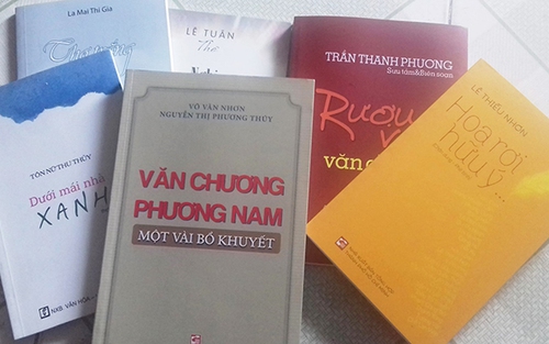 Hội Nhà văn TP.HCM nhận thiếu sót khi xét giải thưởng 2 tác phẩm thơ